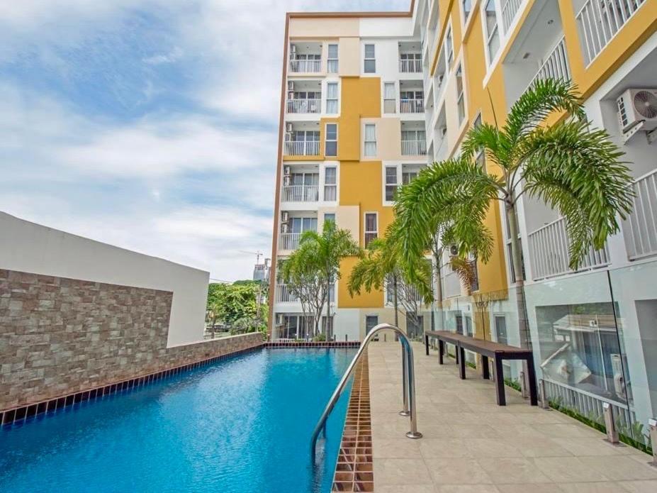 Apartamento Town Sukhumvit 71 Bangkok Exterior foto