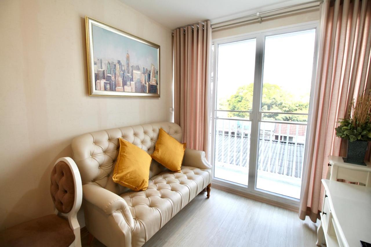 Apartamento Town Sukhumvit 71 Bangkok Exterior foto