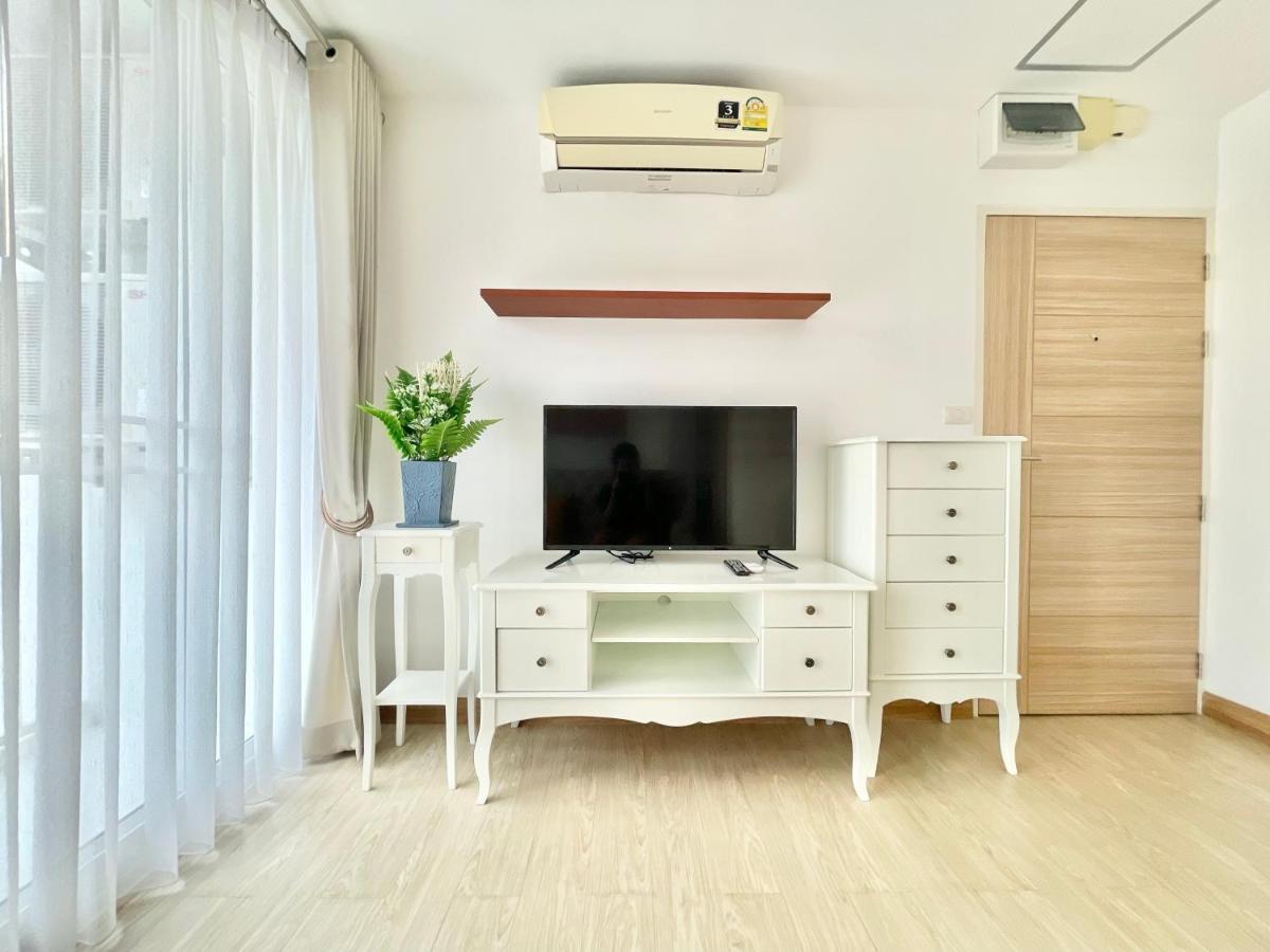 Apartamento Town Sukhumvit 71 Bangkok Exterior foto