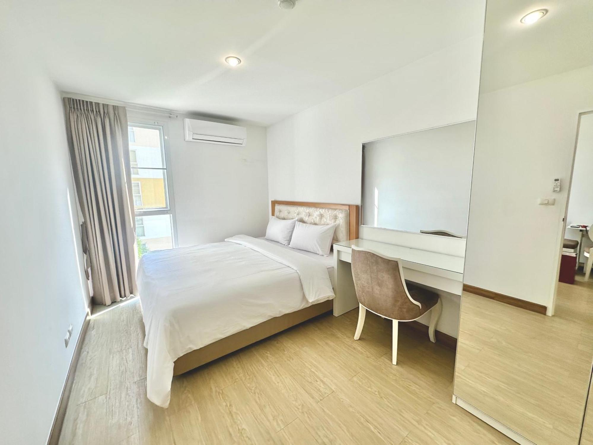 Apartamento Town Sukhumvit 71 Bangkok Exterior foto