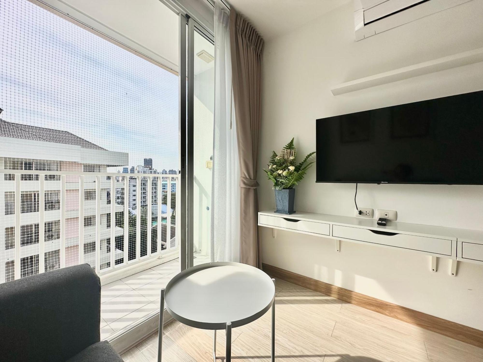 Apartamento Town Sukhumvit 71 Bangkok Exterior foto